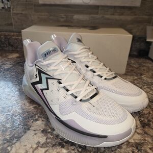 361 Degrees Big3 V 5.0 Ice Blades Basketball Shoes Mens 9 BNIB White/Blue